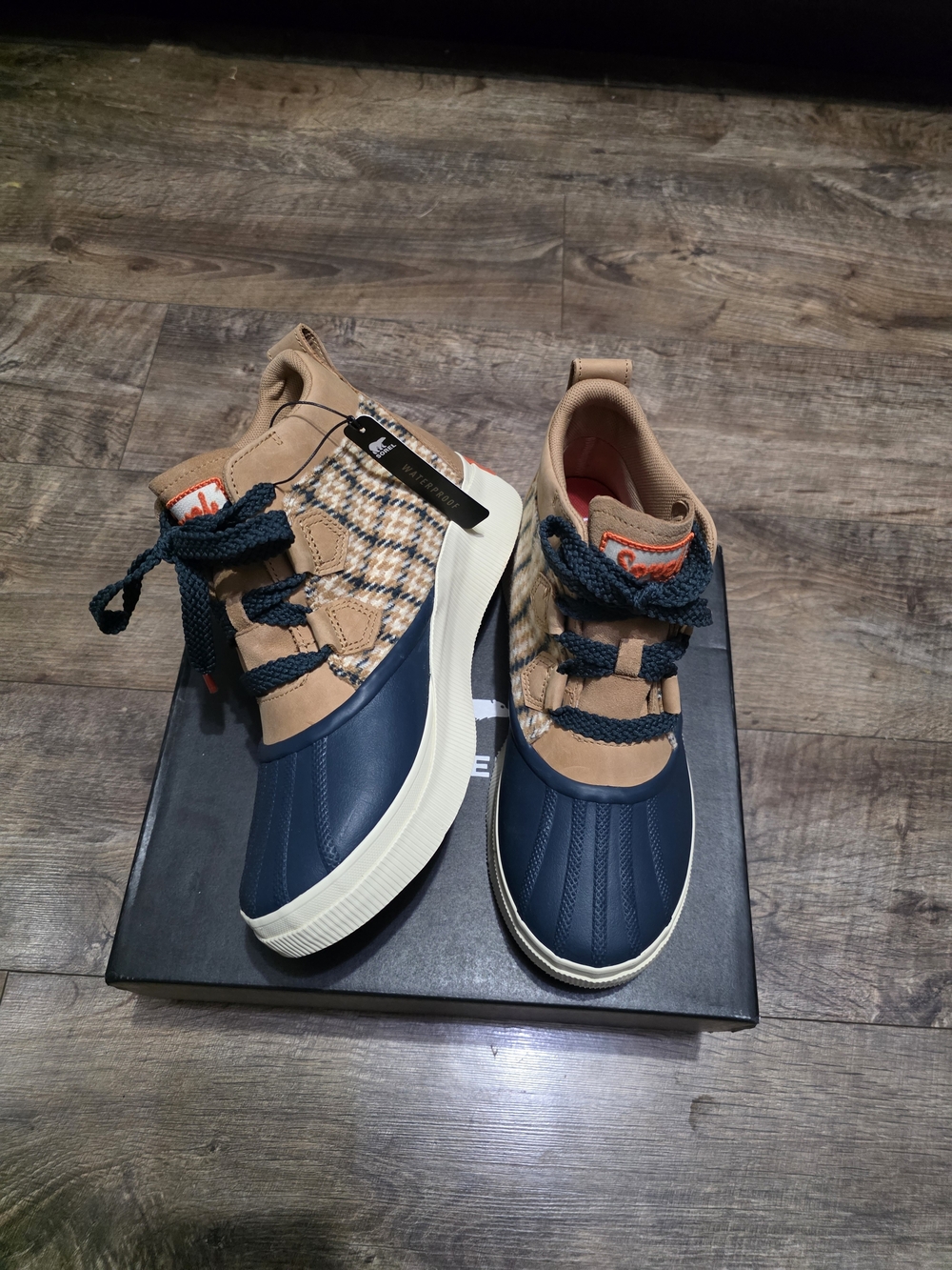Sorel Out N About Waterproof Boots Women Size 7.5 - Picture 13 of 15